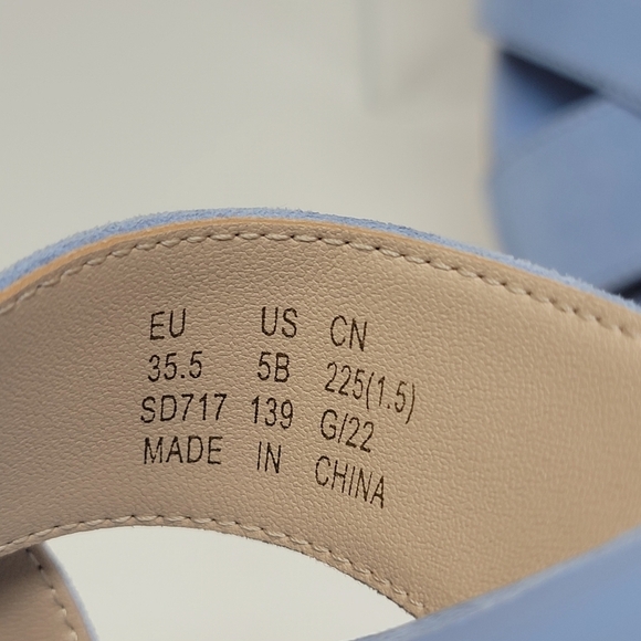 Stuart Weitzman Women's Size 5 Flat Slide Sandals Peony Light Blue New - Picture 4 of 11